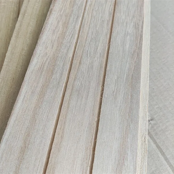 Panel de pared de madera de álamo